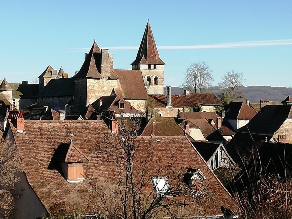 Les Perluetes Hotel Carennac Bagian luar foto