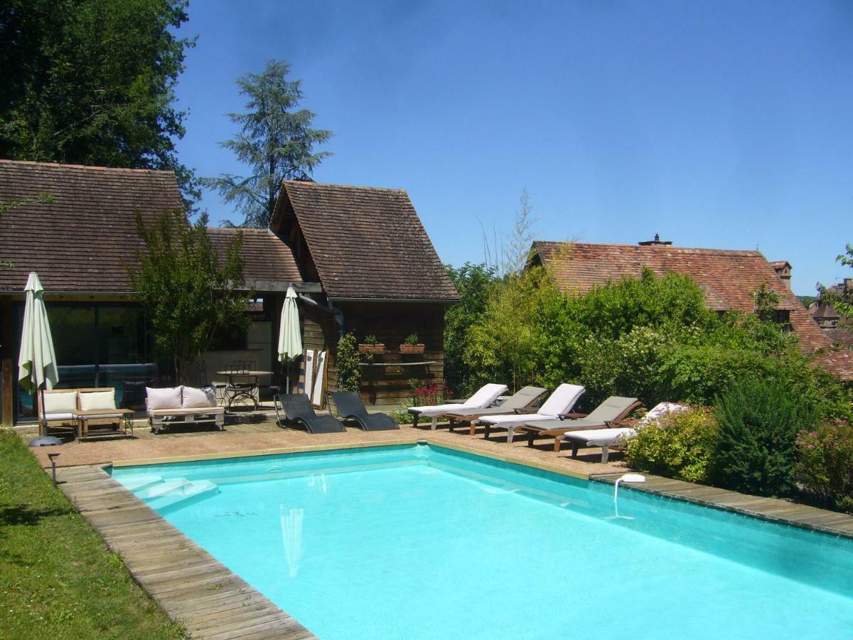 Les Perluetes Hotel Carennac Bagian luar foto